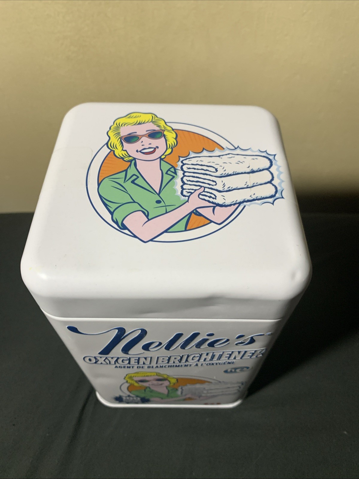 Nellie’s All-Natural Oxygen Brightener 100 Loads (Dented) Tin 3.75 lb