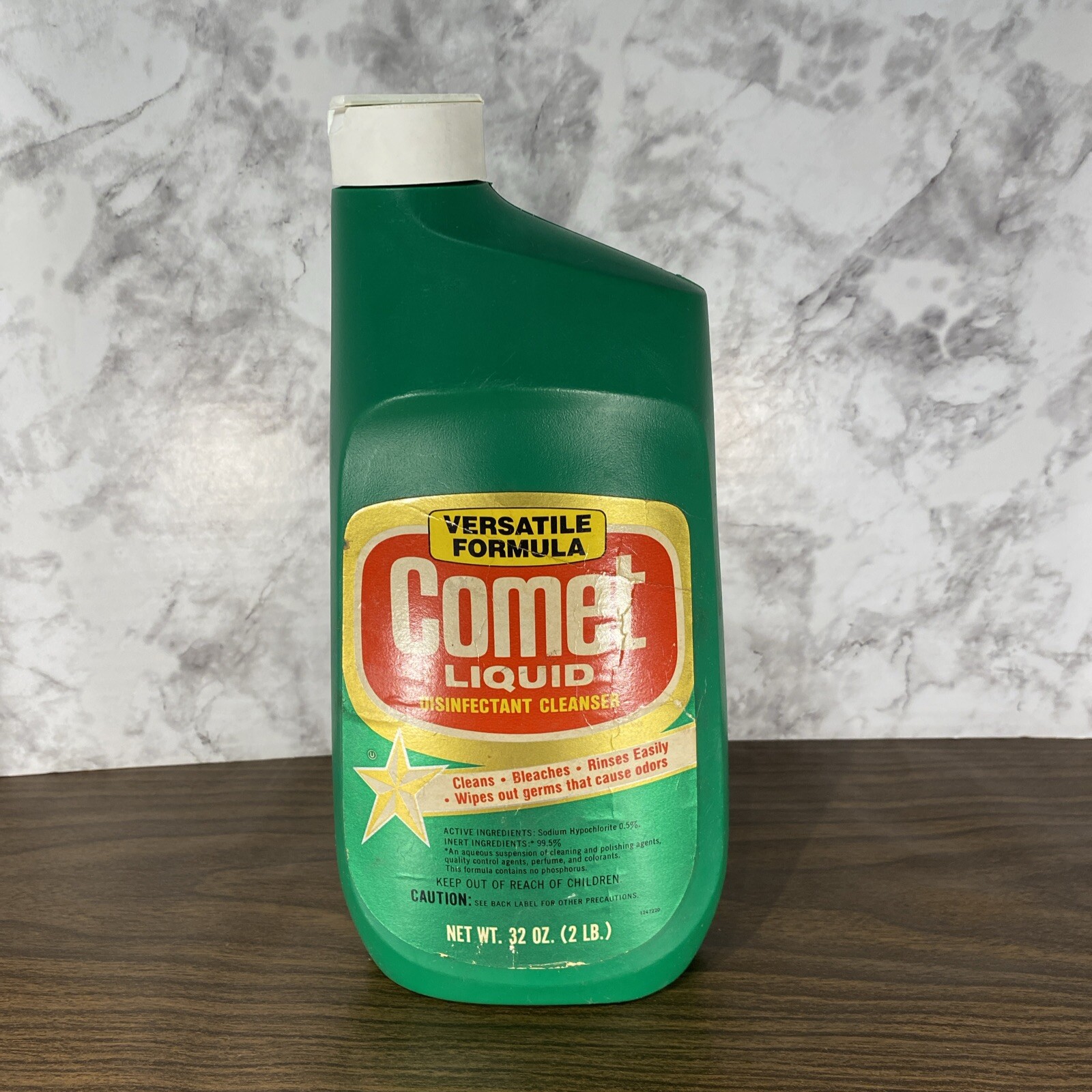 VTG COMET Liquid Cleaner In Green Plastic Bottle RARE 32oz (2lb) Half Full