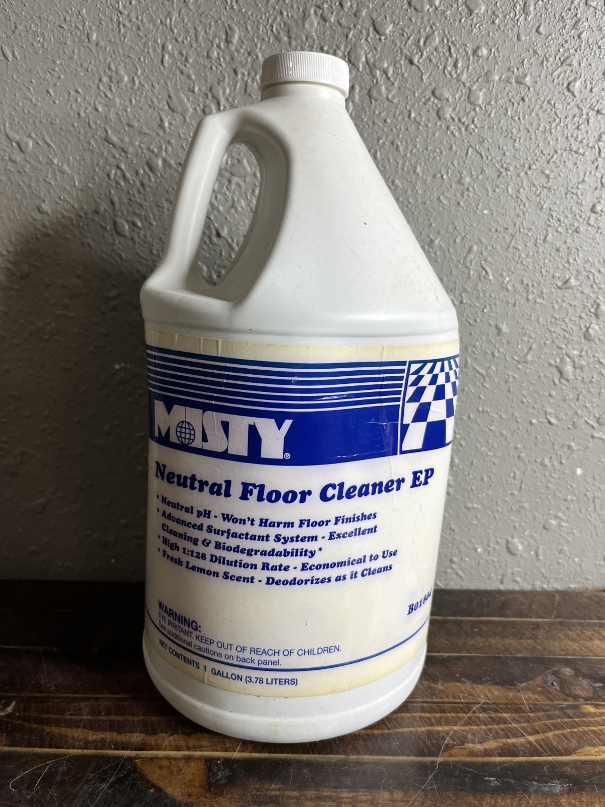 Misty Neutral Floor Cleaner EP Lemon Scent 1Gallon Concentrated No-Rinse Formula