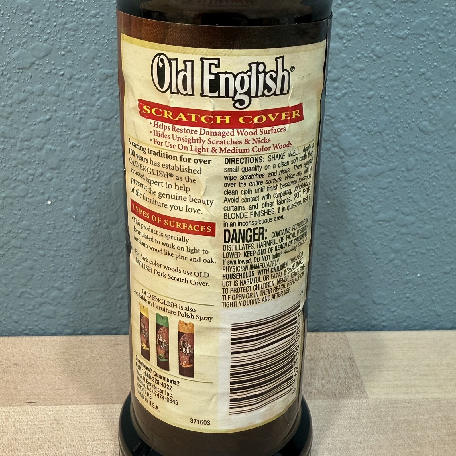 2001 Vintage Old English Furniture Scratch Cover For Light Wood 8 Oz Bottle NOS