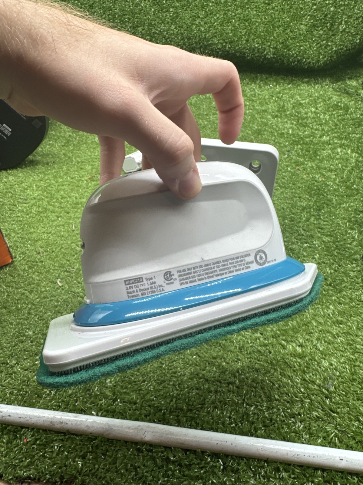 Black & Decker Scumbuster Pro Rechargeable Powered Scrubber Pro BHPC210. 22