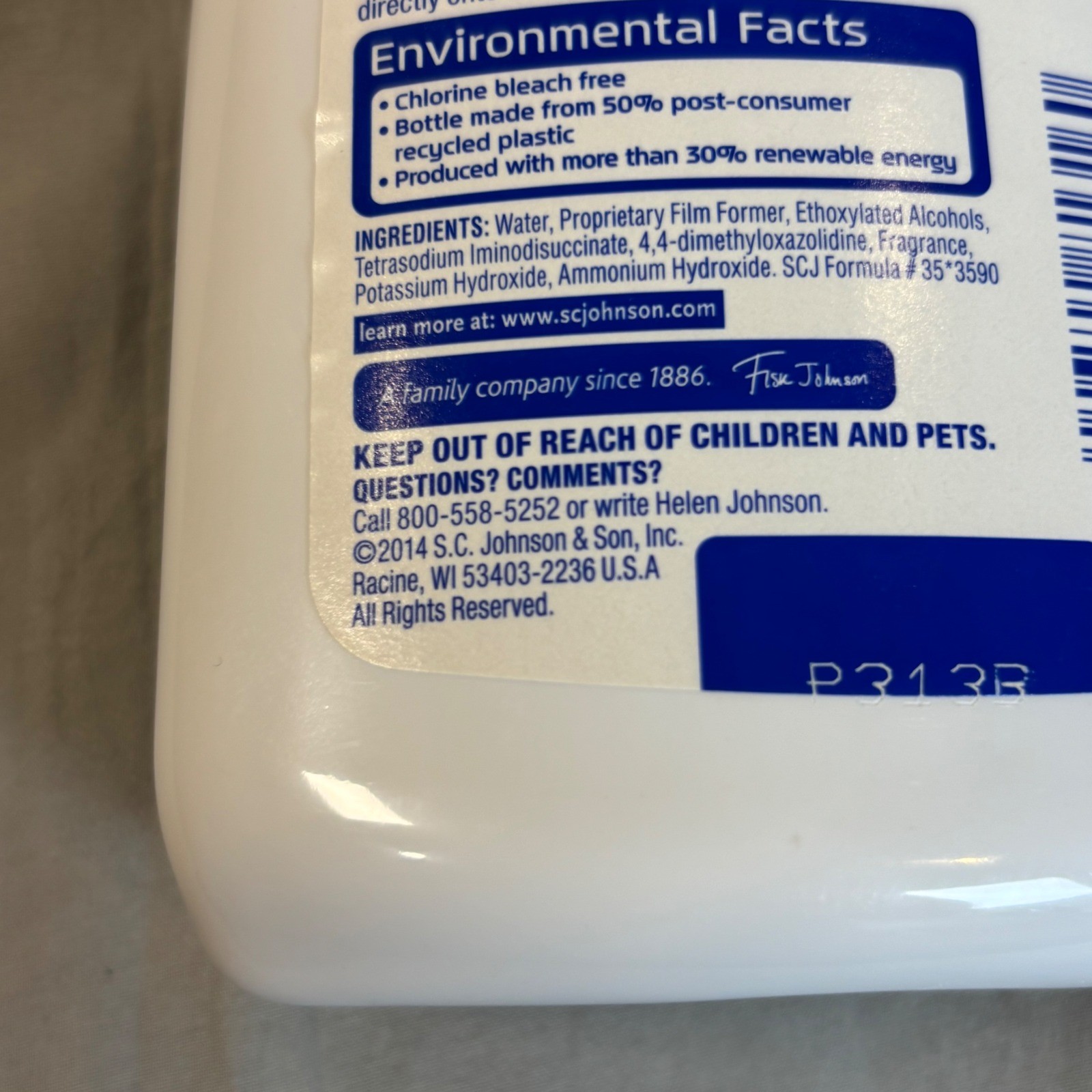 Pledge FloorCare Wood Squirt & Mop Hardwood Cleaner Lemon 27 oz Bottle 70% full