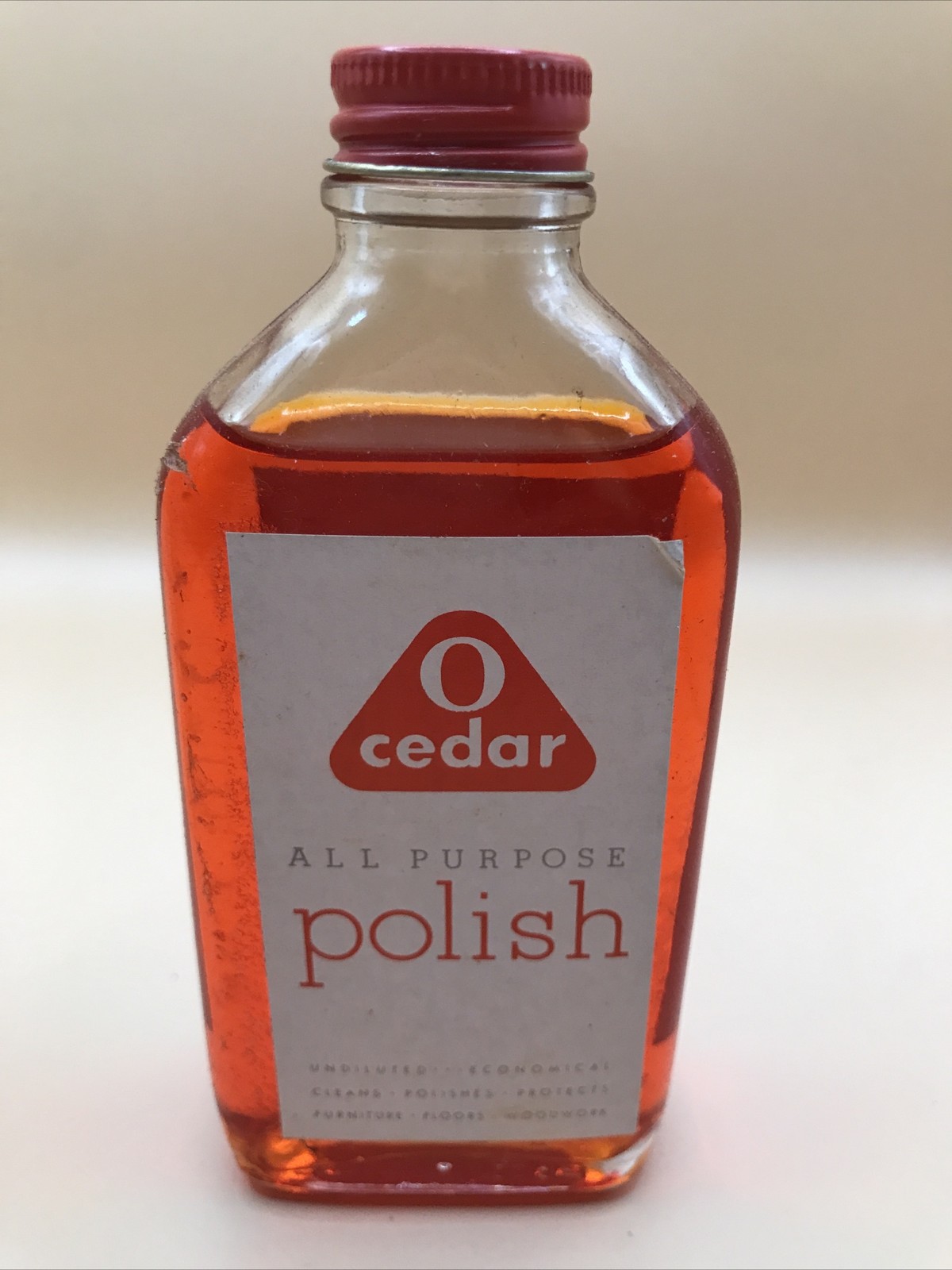 Vintage 50s O CEDAR Red Oil WOOD Polish Glass Bottle/Box Metal Cap 1950s PROP