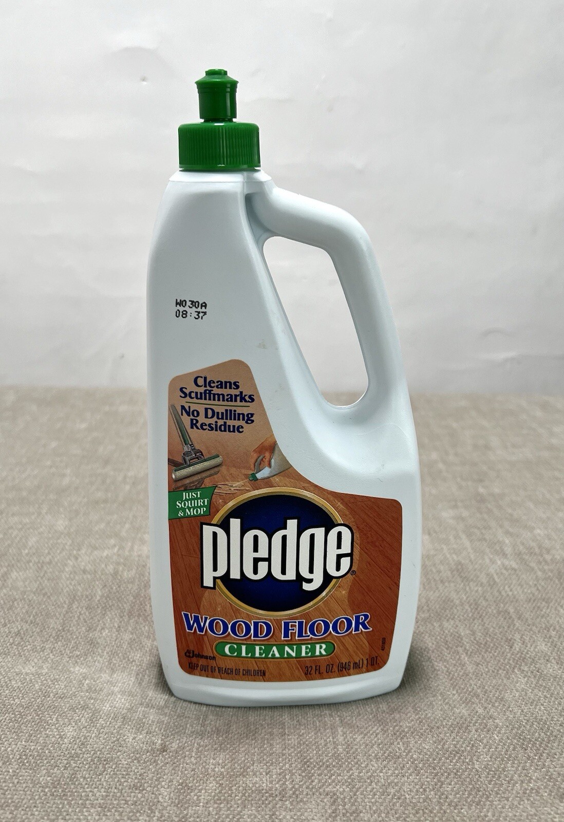 Pledge Wood Floor Cleaner Vintage 1998 No Dulling Residue Prop HTF 95% Full