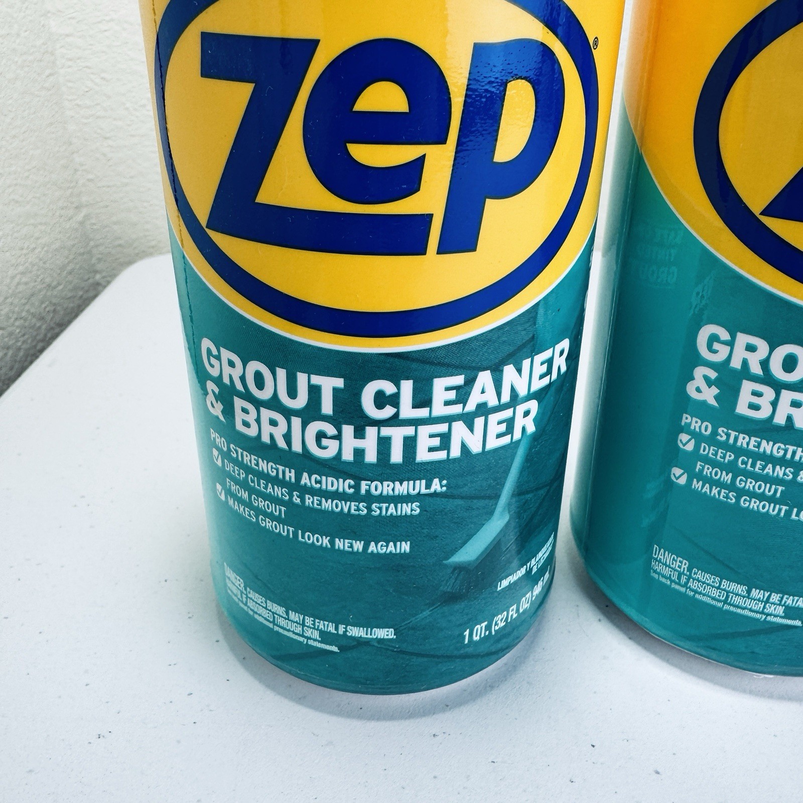 Zep Industrial Grout Cleaner and Brightener – 32 oz (Pack of 4) ZU104632