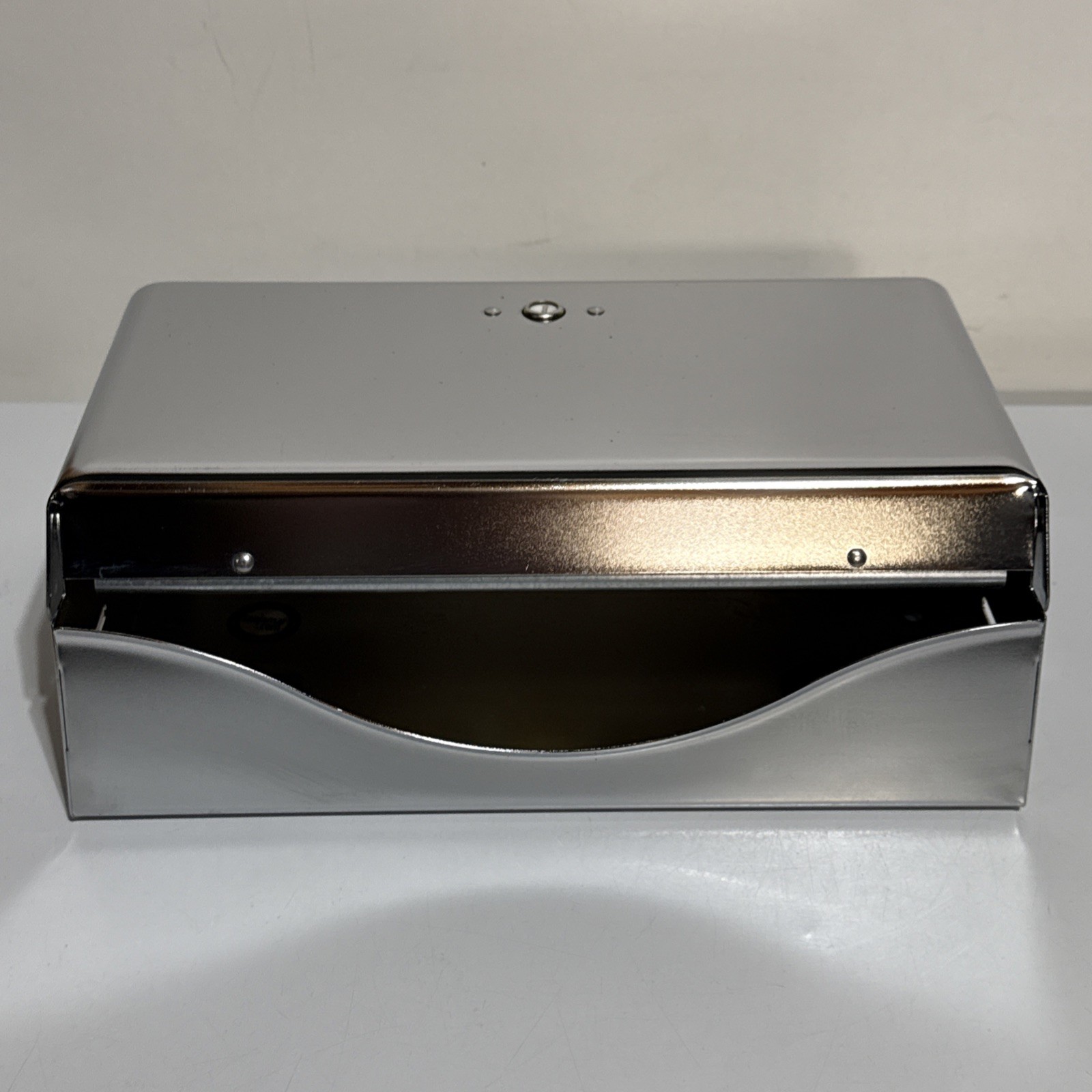 San Jamar Paper Towel Dispenser T1950XC Mini C-Fold/multifold Chrome With Key