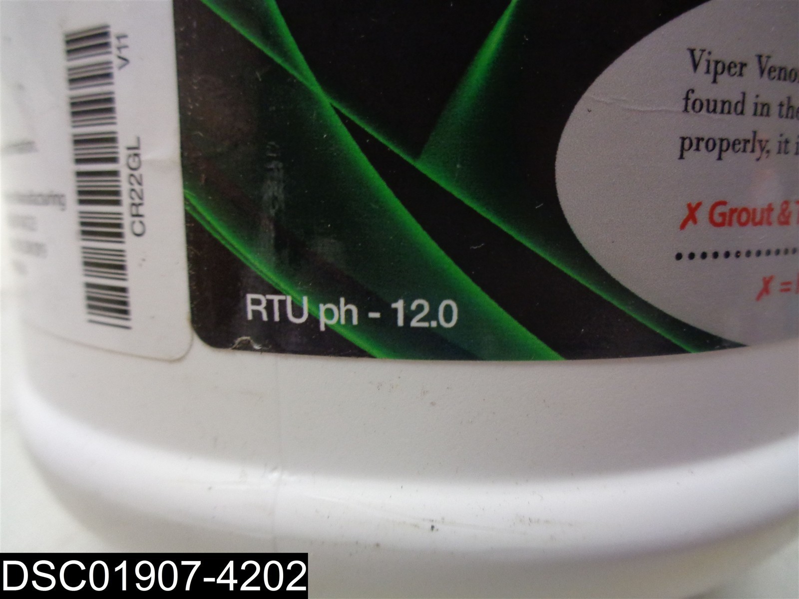 QTY=2 Gal (2 X 1Gal) Viper Venom Tile & Grout Cleaner RTU ph-12.0