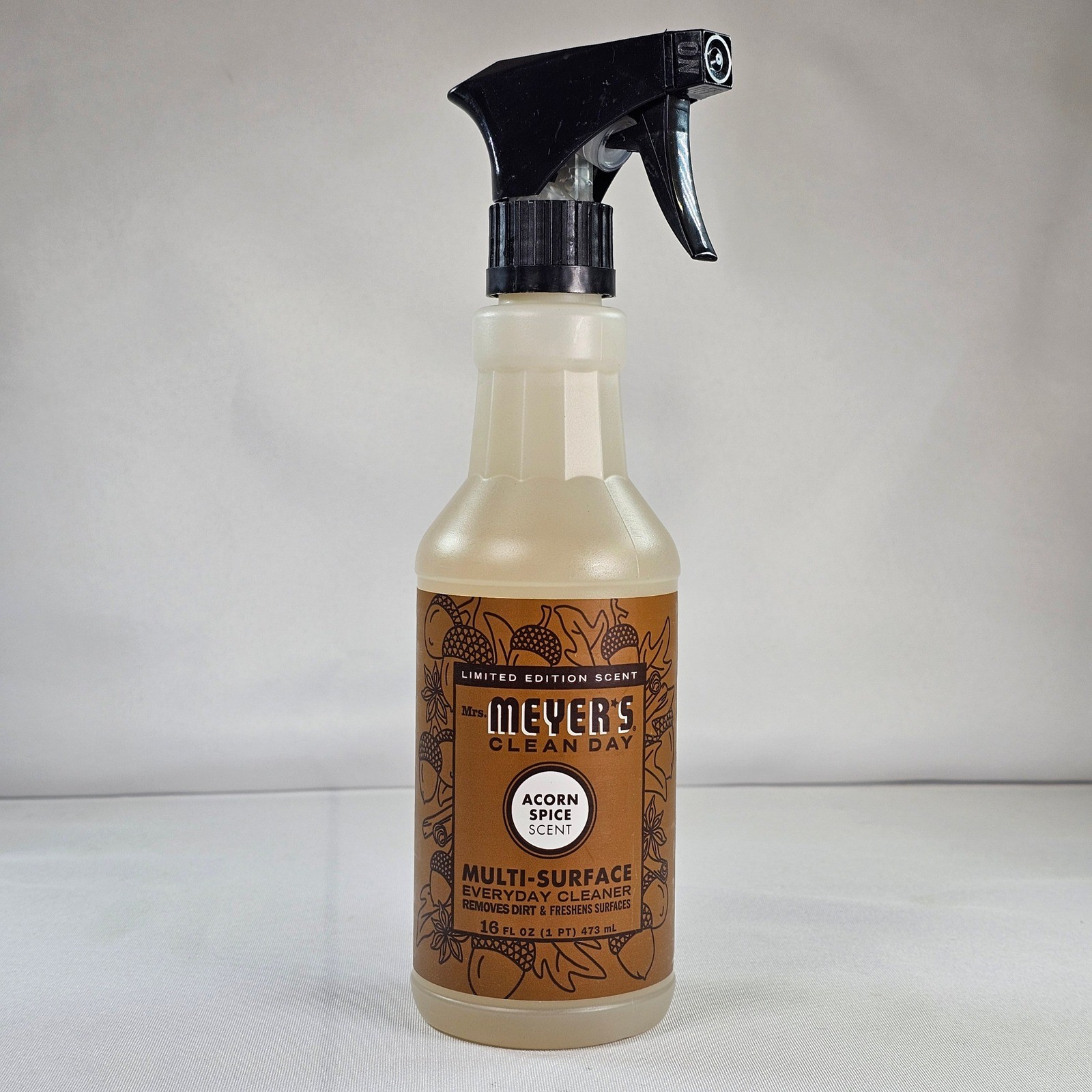 Mrs Meyers Clean Day Acorn Spice Multi-Surface Everyday Cleaner 16oz Limited Ed