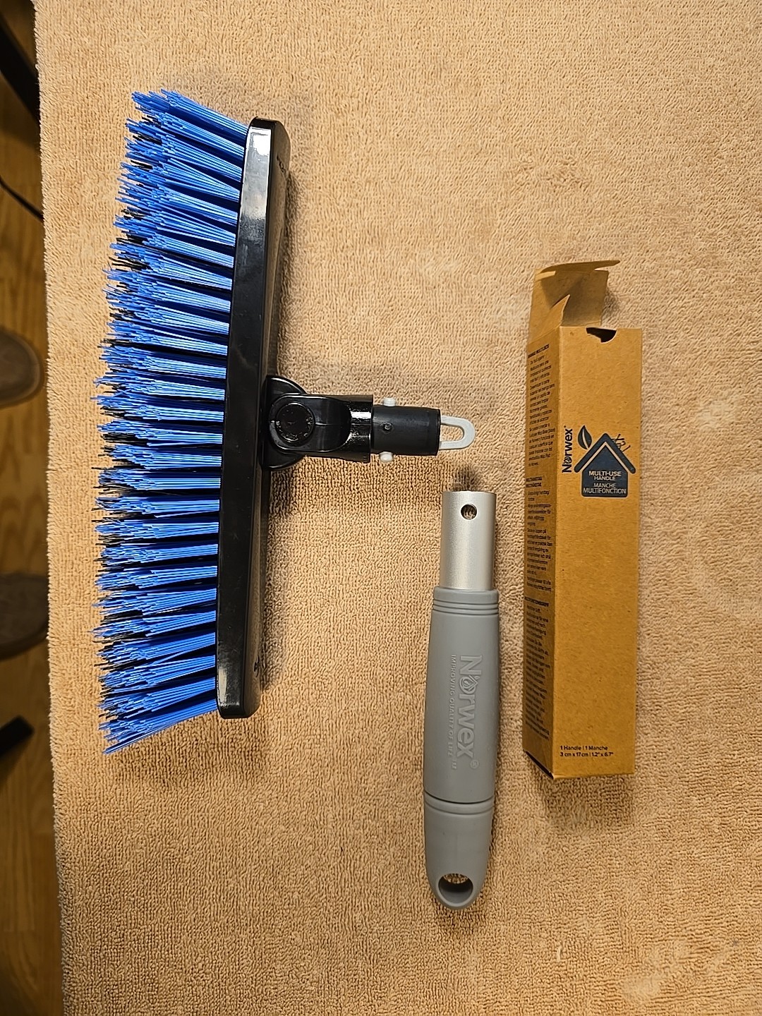 Norwex Grout Set of 2 Tile Cleaner and Scrub Brush