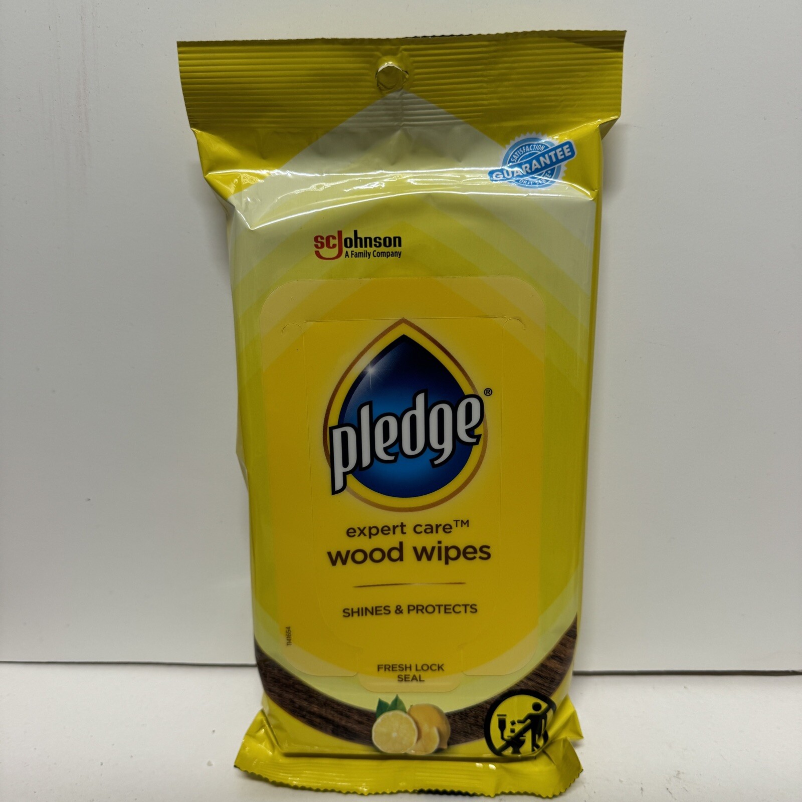 Pledge Expert Care Wood Wipes Lemon Scent 24 Ct