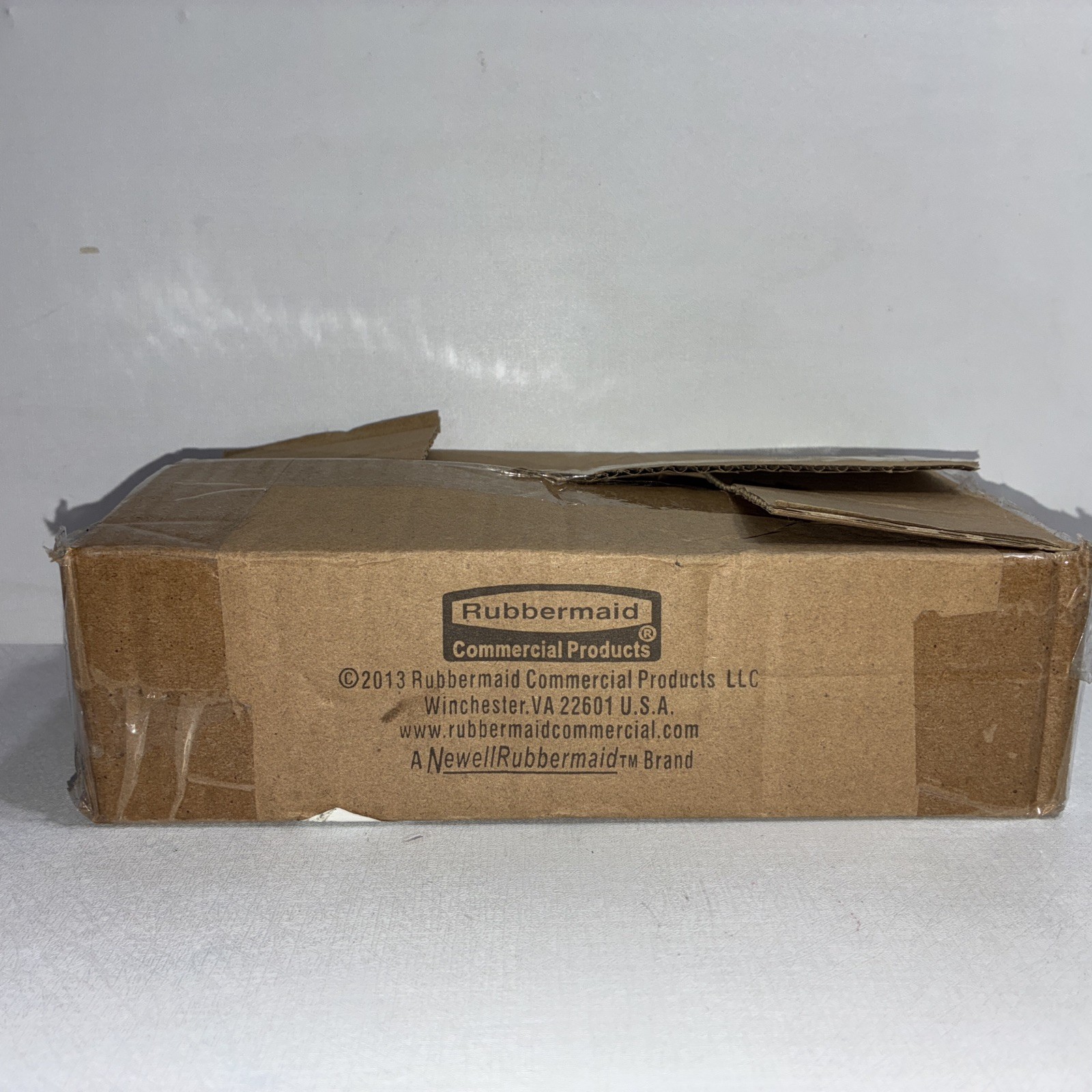 12 – Rubbermaid 8.5″ Scratch Brushes