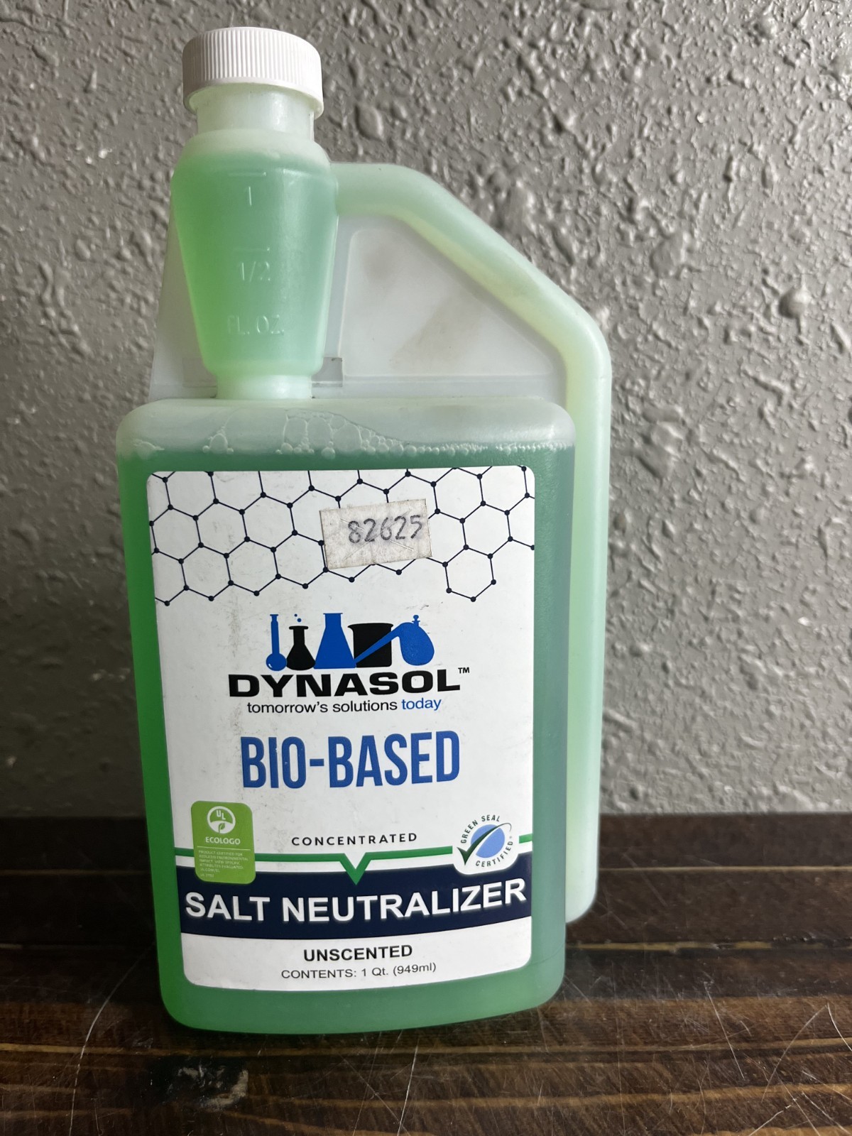 Dynasol Bio-Based Salt Neutralizer Concentrate Unscented 1 Qt (32 oz)