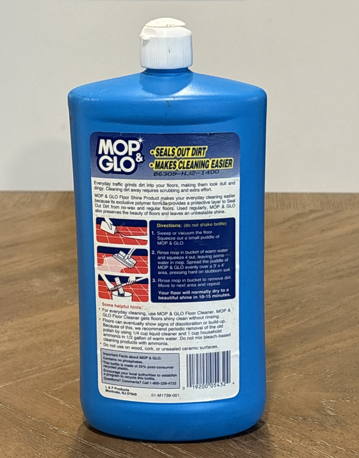 VTG MOP & GLO Floor Shine Cleaner No Wax Regular Floors 32oz 1 Quart Bottle FULL