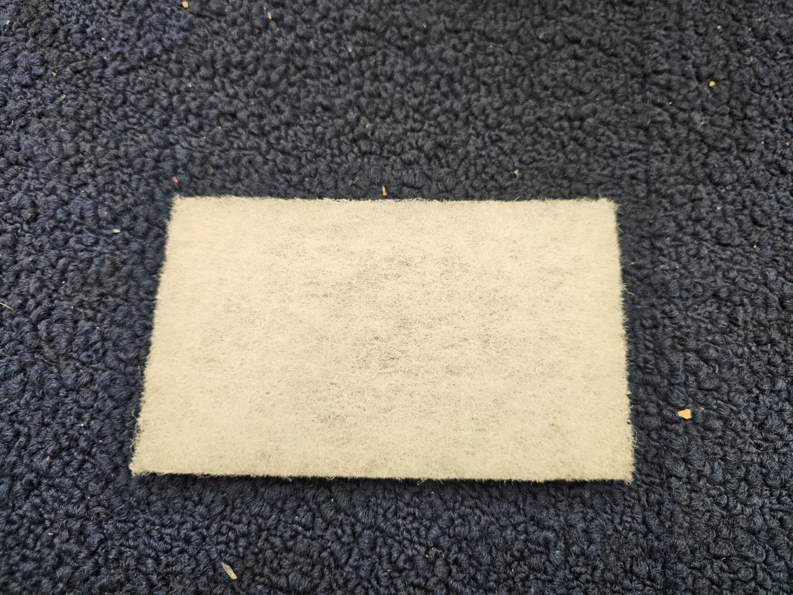 (QTY 160) GuestSupply 0020404 Light Duty Scour Pad, 3X5 White