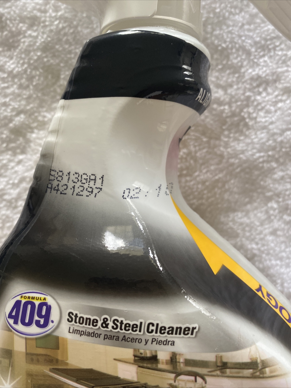 TWO Formula 409 Stone and Steel Cleaner Spray Bottles – 32 oz Each Economy Size