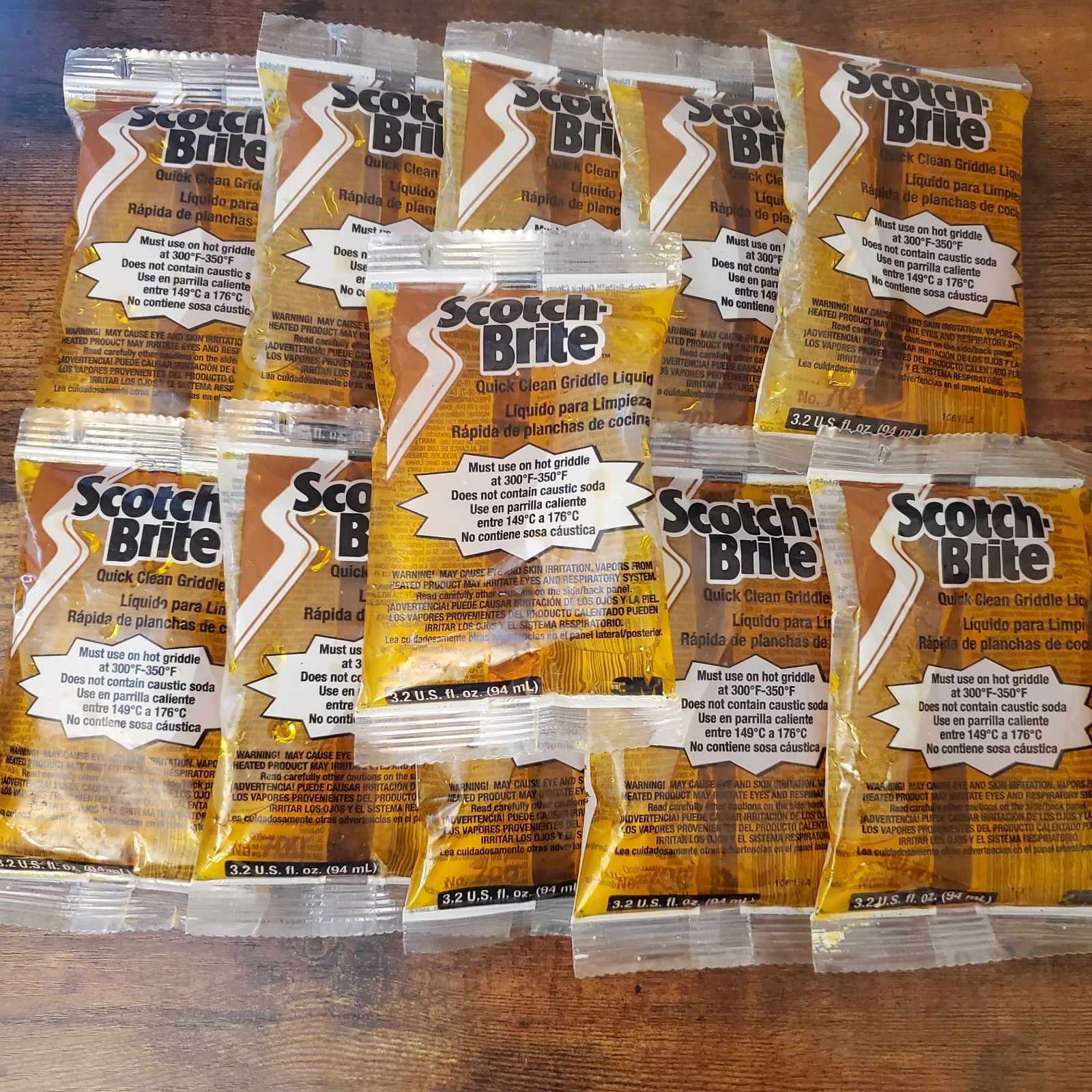 Scotch Brite 3M Quick Clean GRIDDLE CLEANER No. 700 lot of 11 packs 3.2 oz