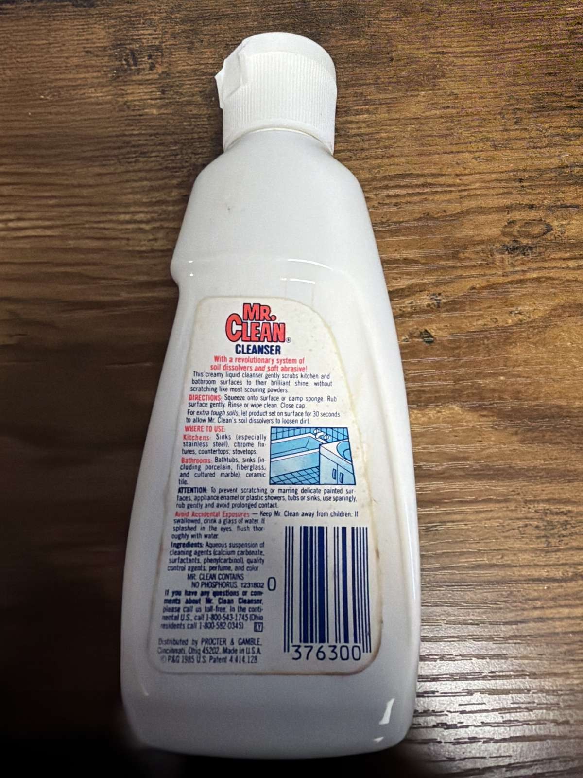 Vintage 1980s Mr. Clean Cleanser With Soft Abrasive 6 oz Bottle P&G