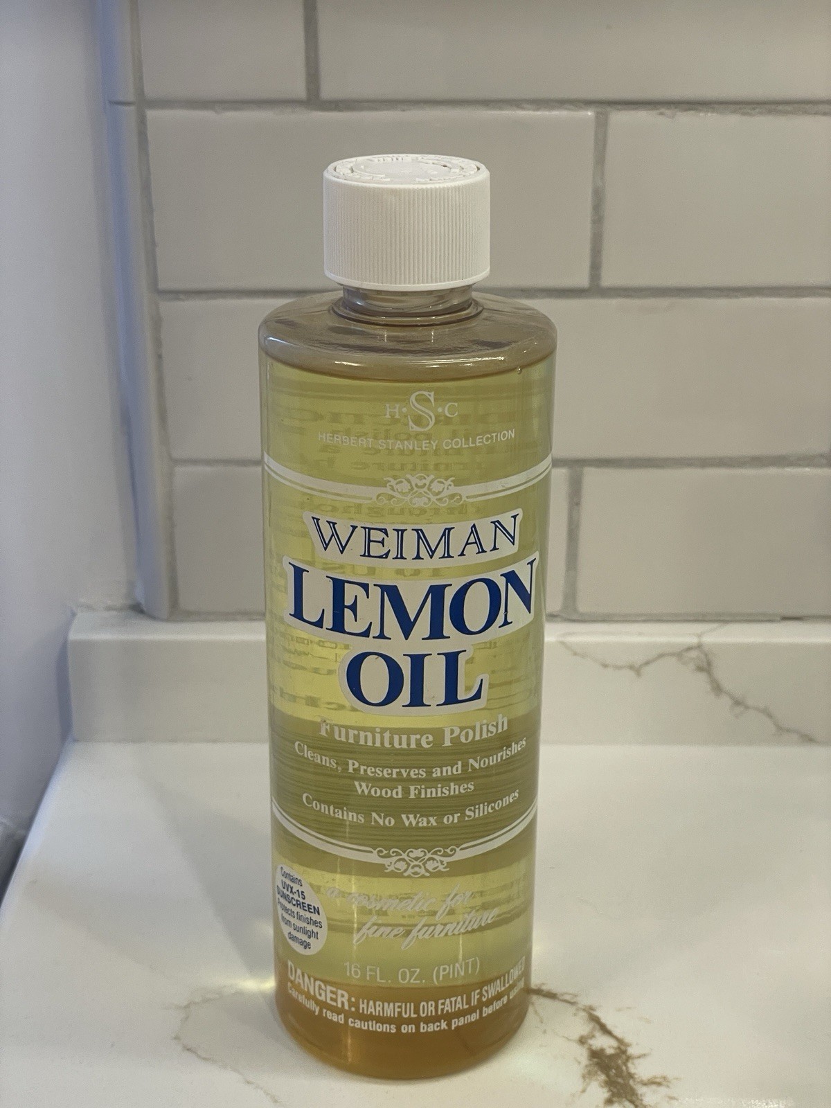 Weiman Lemon Oil Furniture Polish Wood Clean Preserve Sunscreen 16 f oz 95% Full