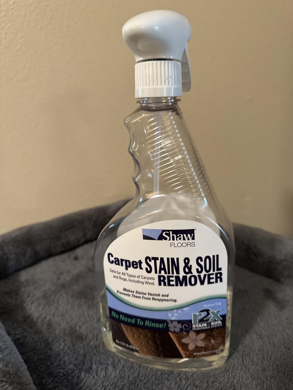 Shaw R2X Carpet Stain & Soil Remover 32 Ounces Spray