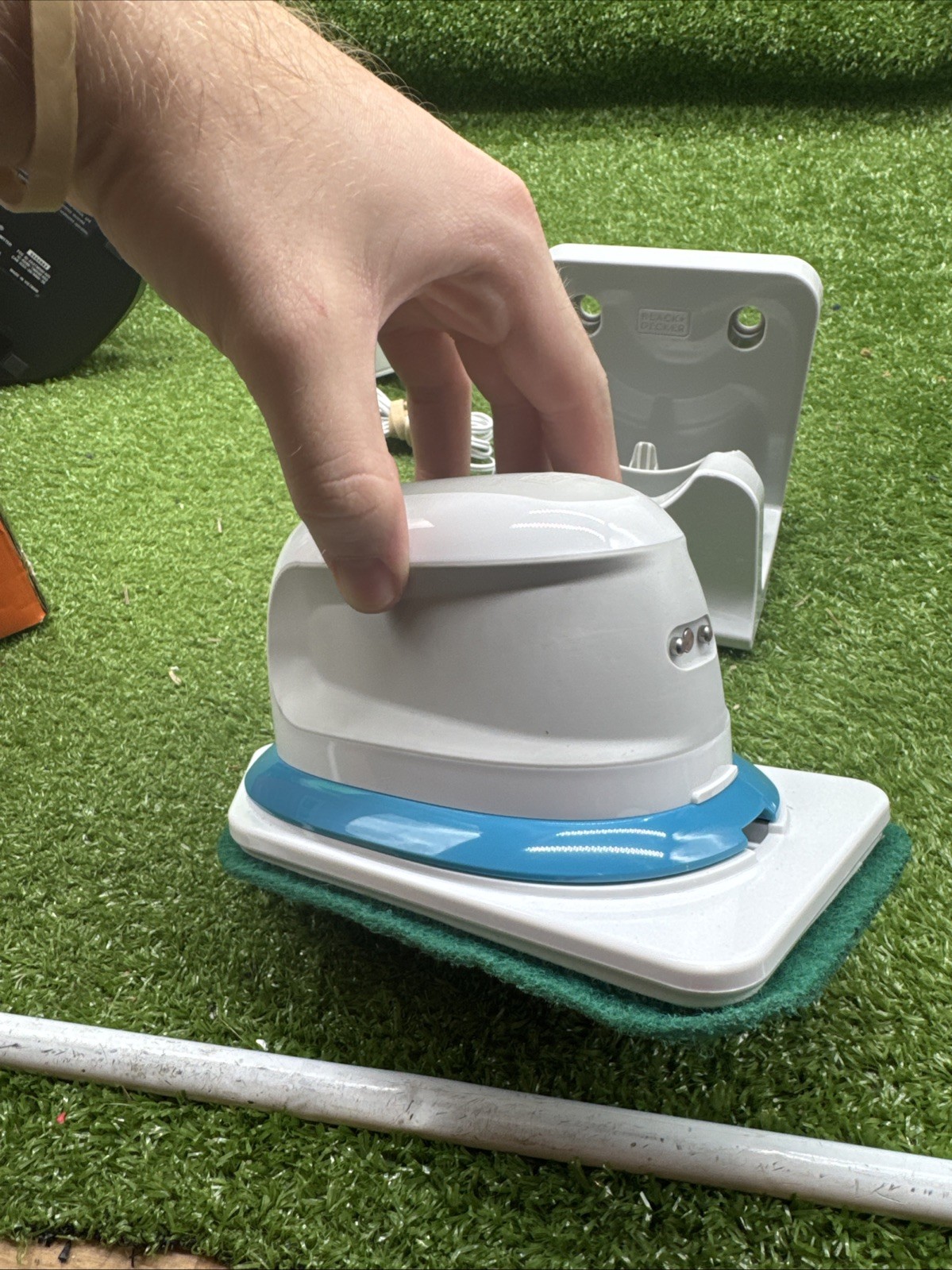 Black & Decker Scumbuster Pro Rechargeable Powered Scrubber Pro BHPC210. 22