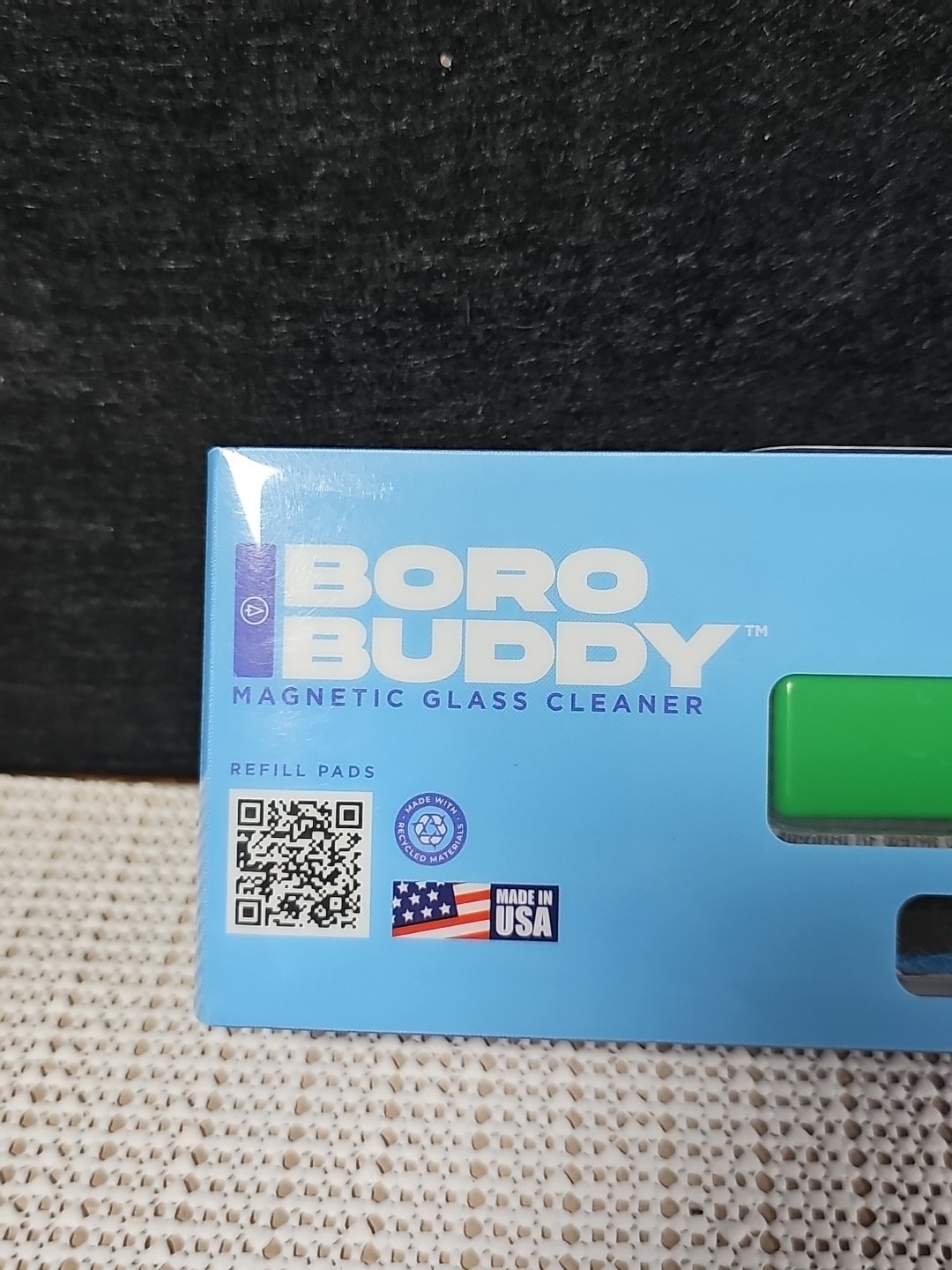 SNOWTREE BoroBuddy Magnetic Glass Cleaner for Glass Pieces Bottles Green