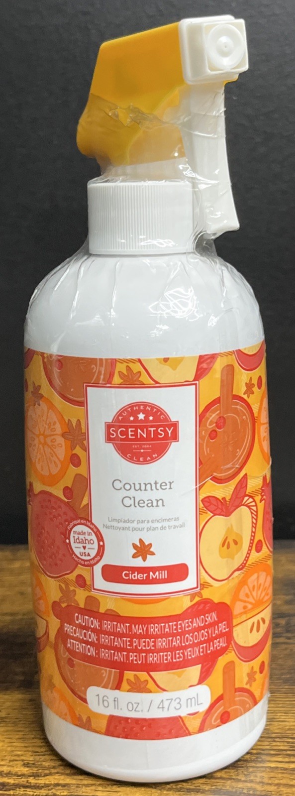 Scentsy Counter Clean W/ Sprayer Cider Mill Scent New Sealed Authentic 16 fl oz