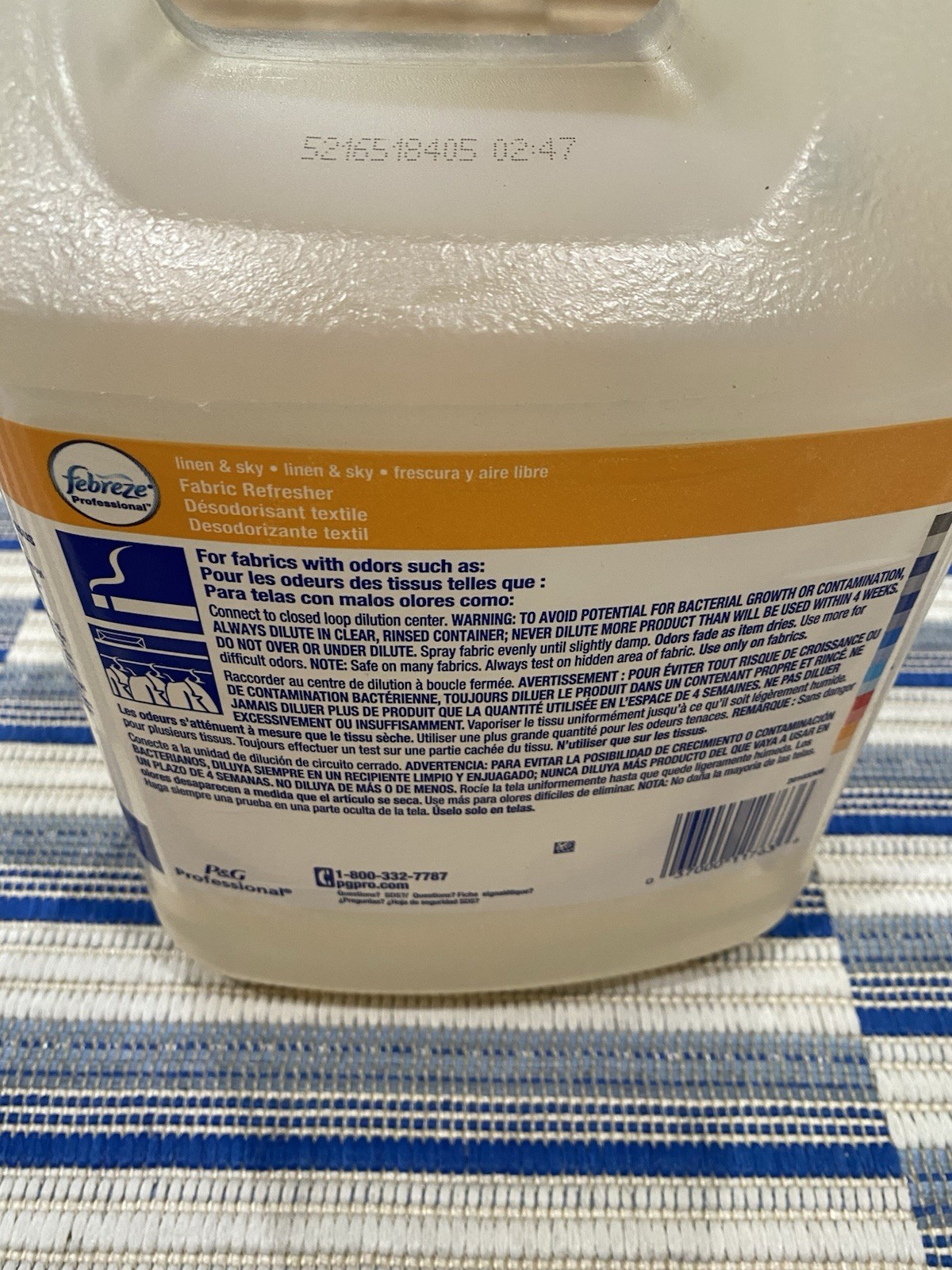Febreze Fabric Refresher Concentrate 8-20 3.78L / 1 gal