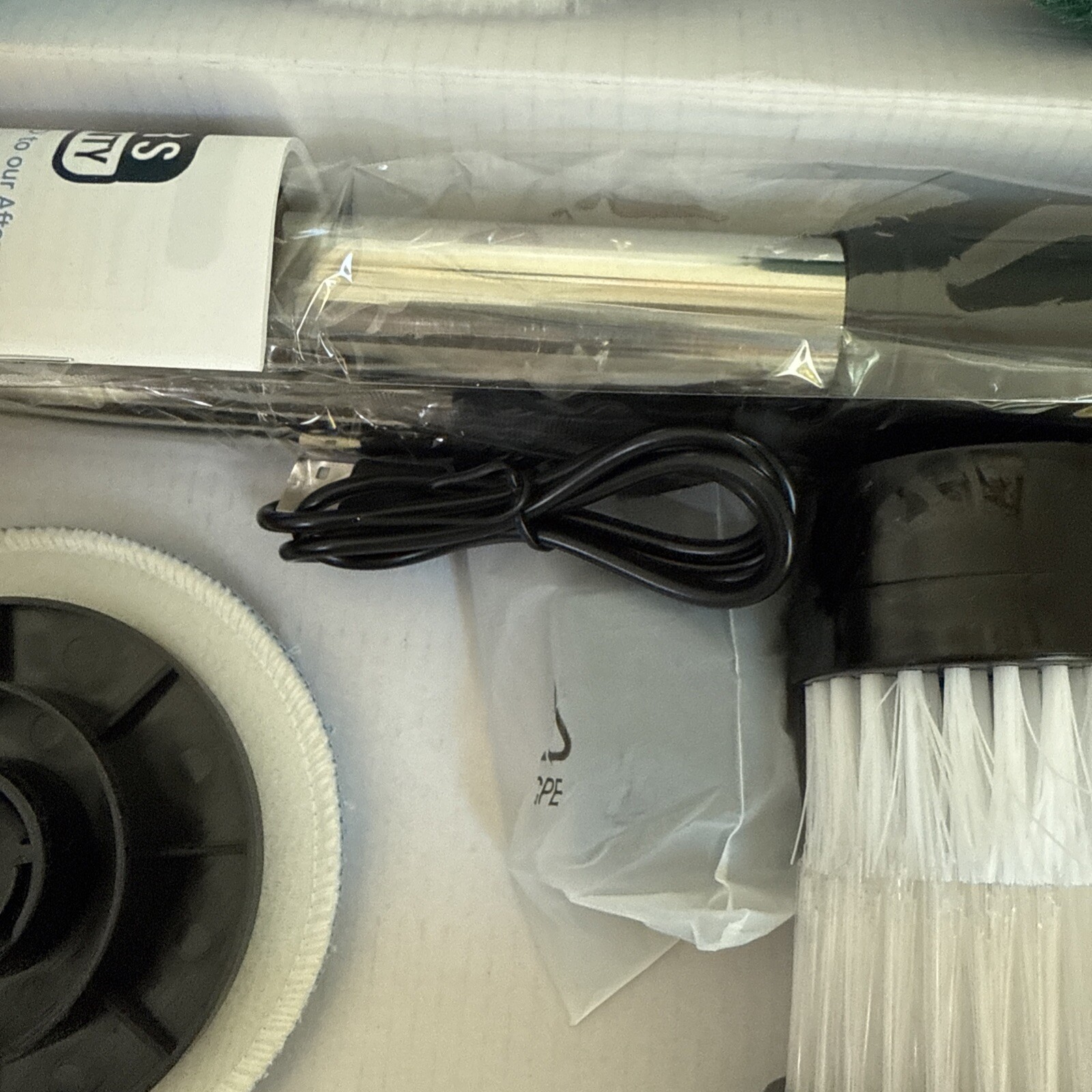 Leebein Electric Spin Scrubber, Cordless Cleaning with 8 Replaceable Brushes NEW