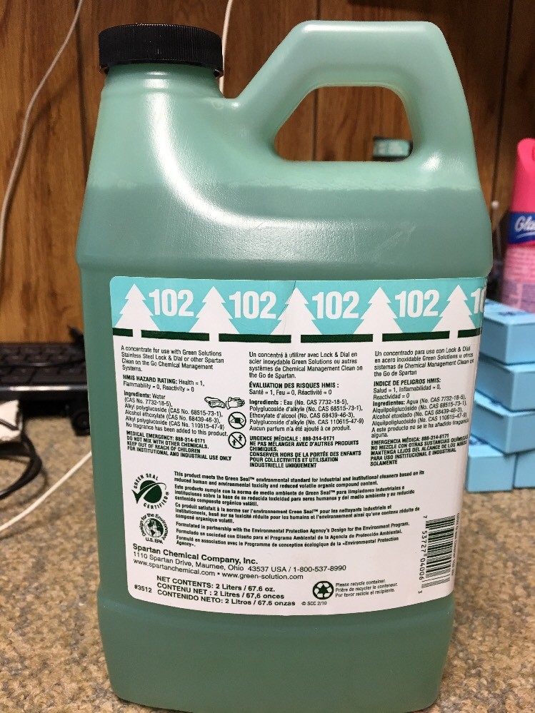 Spartan Clean on the Go Green Solutions 102 Glass Cleaner. 3512. 67.6oz
