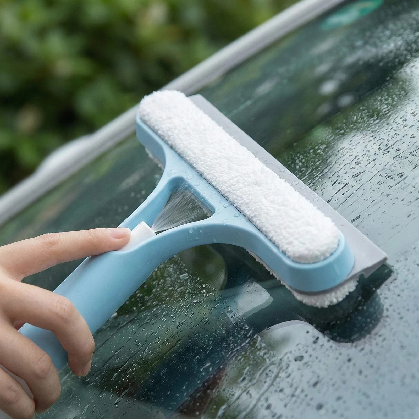 2-in-1 Spray Glass Cleaner Squeegee with Microfiber Pad Window Cleaning Tool