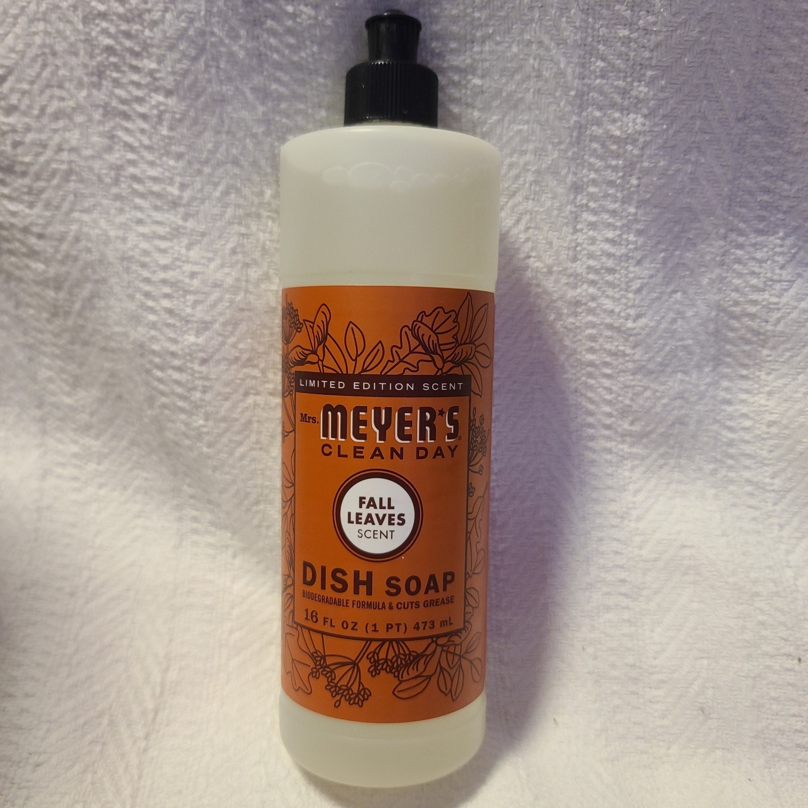 MRS. MEYER’S CLEAN DAY Dish Soap, Fall Leaves Scent, 16 fl oz (1) NEW!!