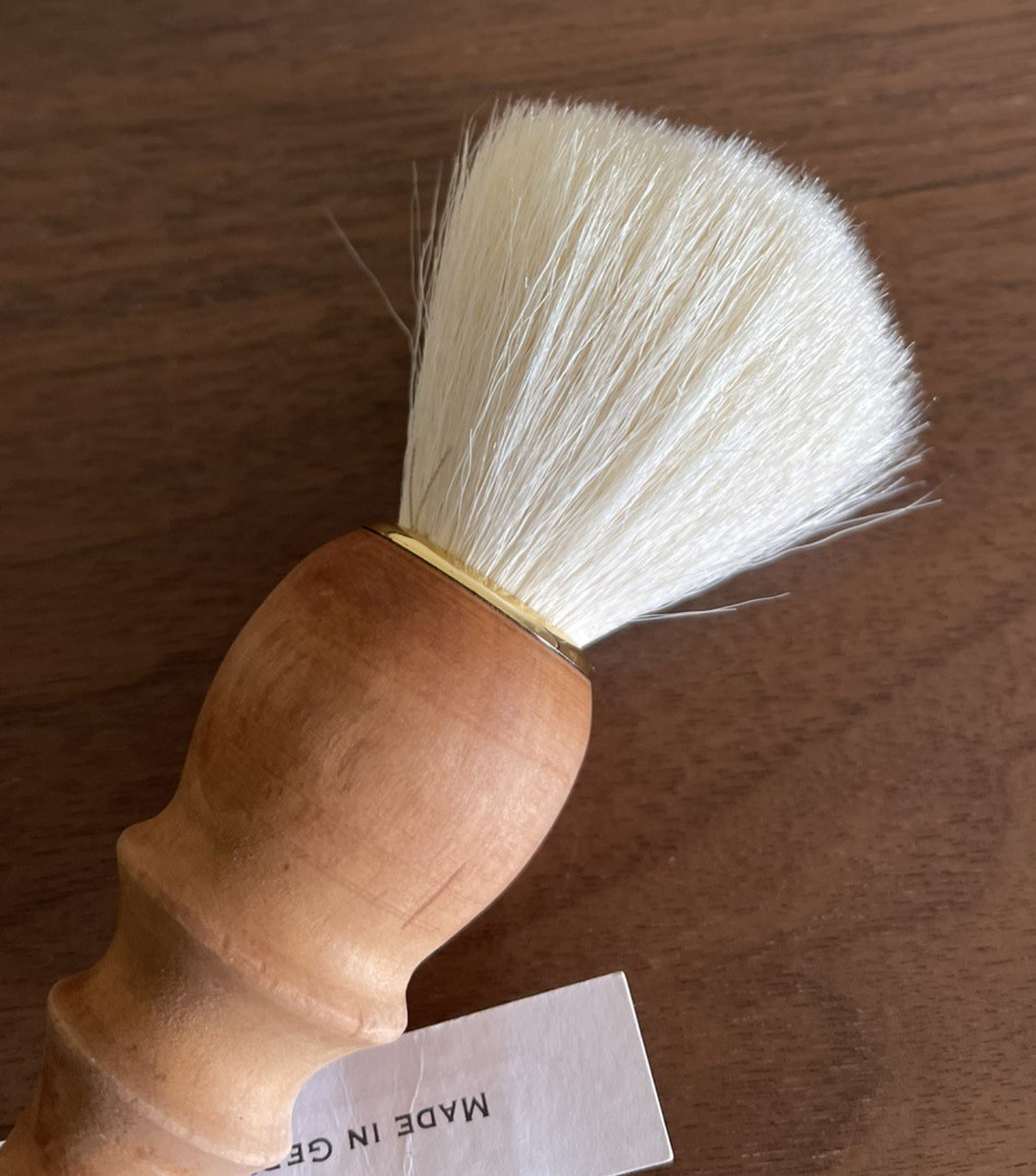 Double Dust Brush Oiled Beechwood Handle Goat Hair & Pig Bristle Brush Caldrea