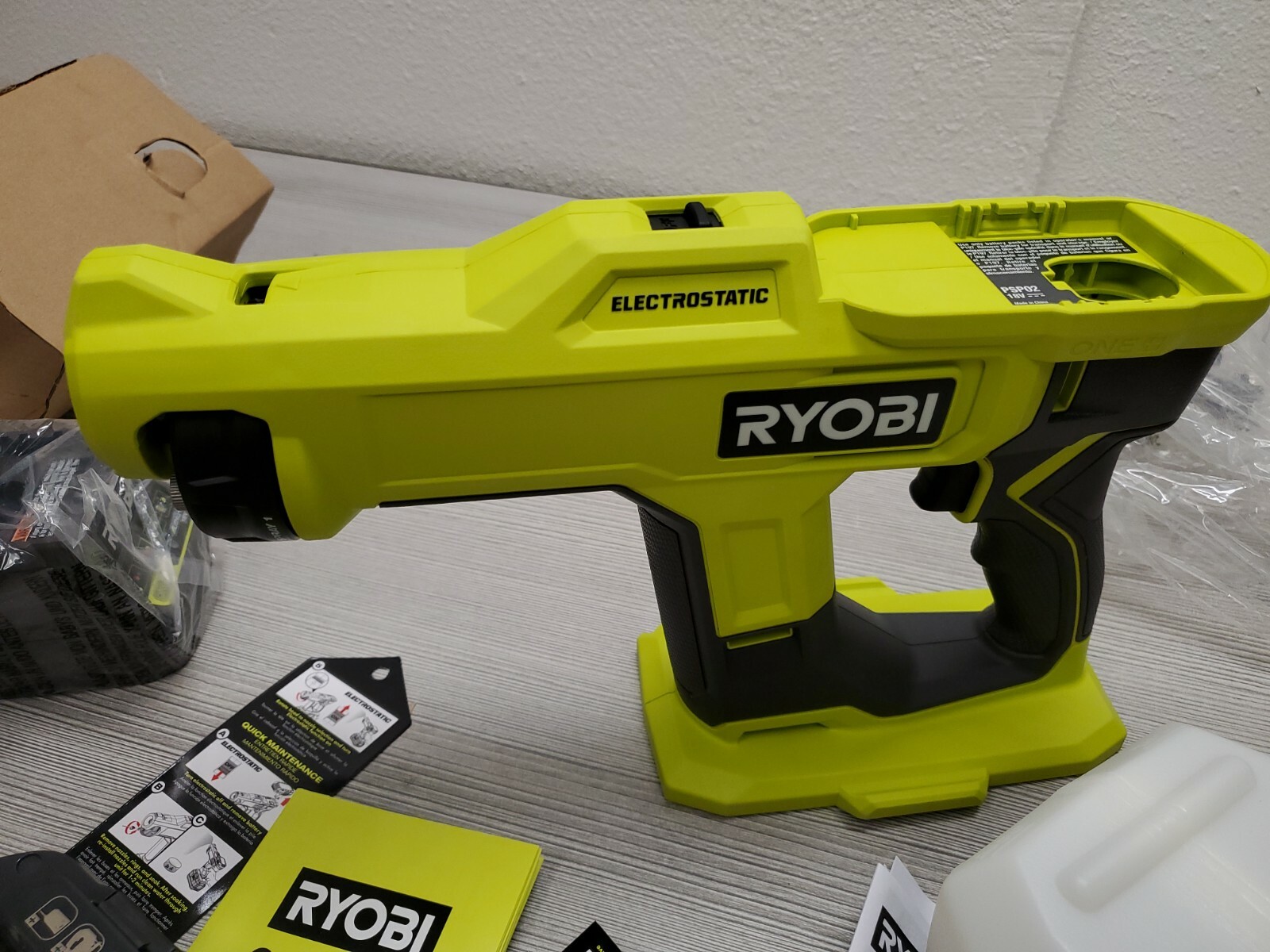 RYOBI ONE+ 18V Cordless Handheld Electrostatic Sprayer Kit with (1) 2.0 Ah Batte