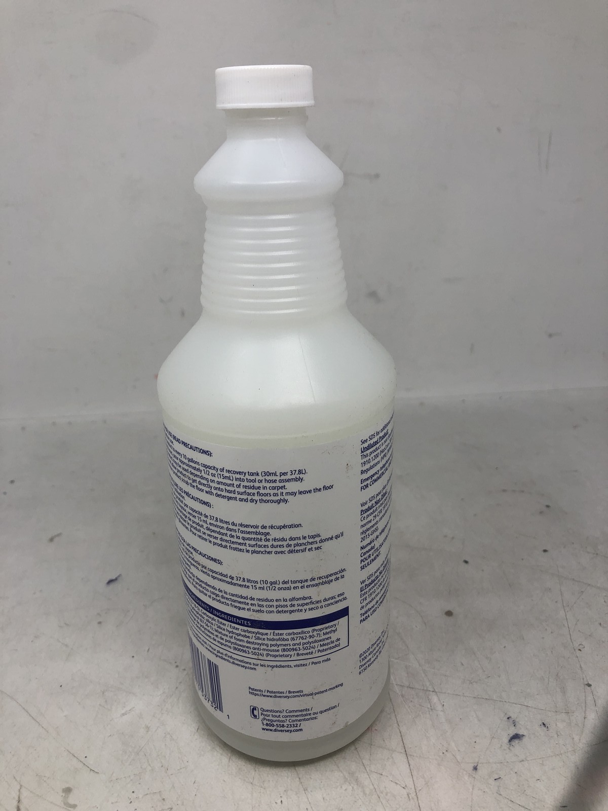 Diversey Defoamer Antimousse carpet Cleaner, Cream, Bland Scent 946ML
