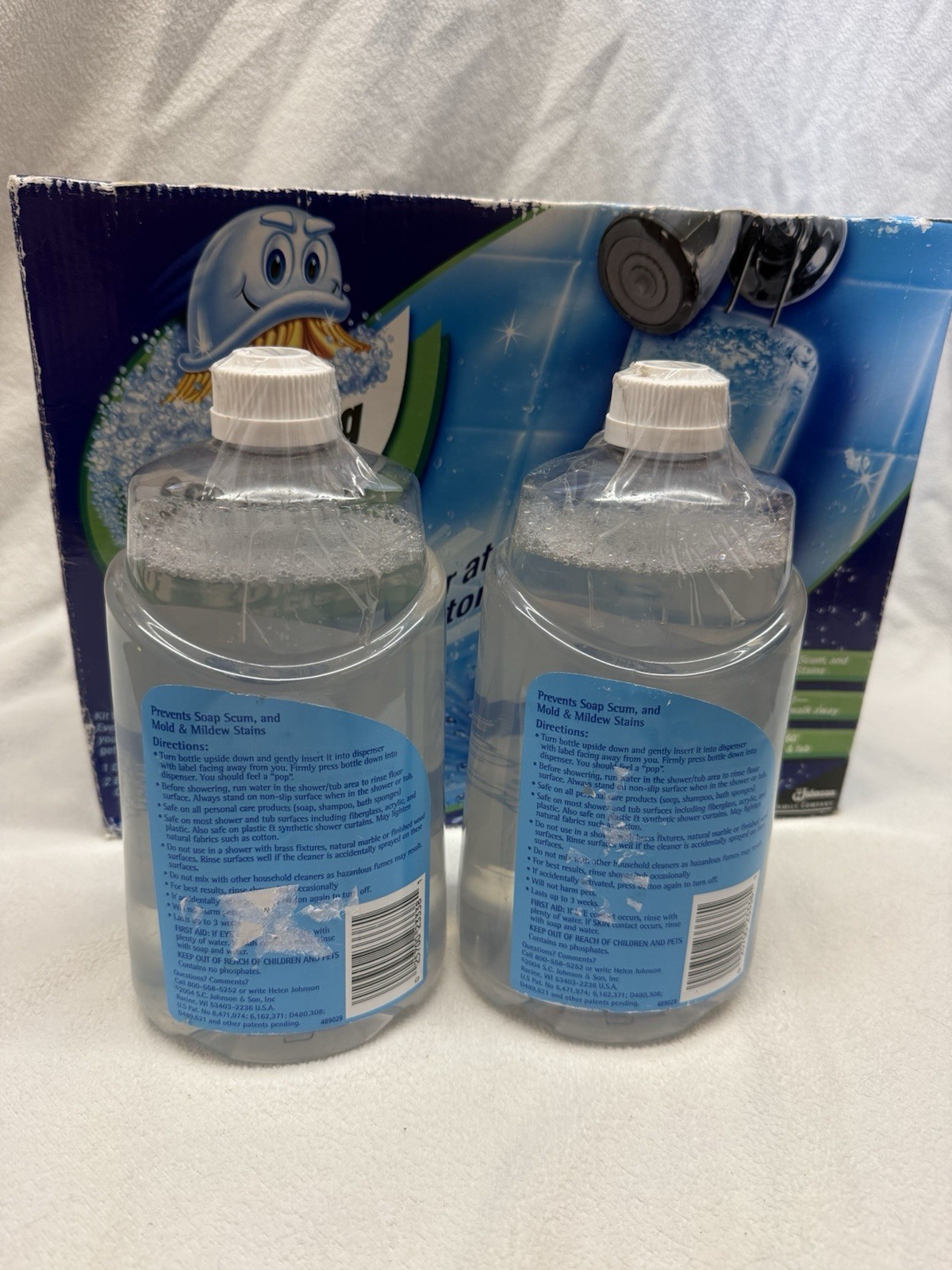 Scrubbing Bubbles AUTOMATIC BATHROOM SHOWER CLEANER Kit w/ 4 Cleaning Solutions