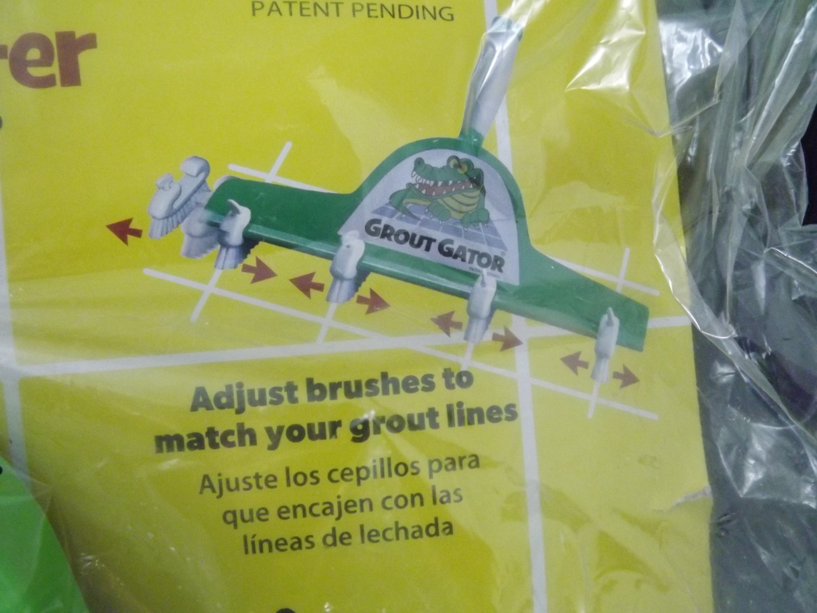 NEW Grout Gator Cleaning Brush Tub Tile Mildew PROFESSIONAL PLUS Extra Head