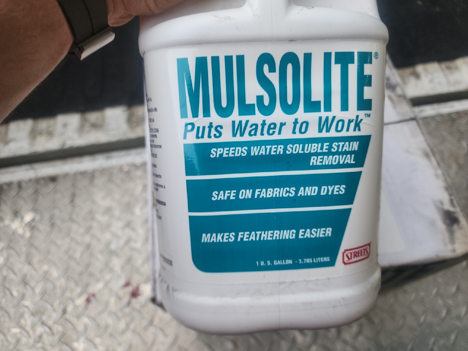 Mulsolite Neutral Lubricant & Penetrant – 1 Gallons Puts Water To Work