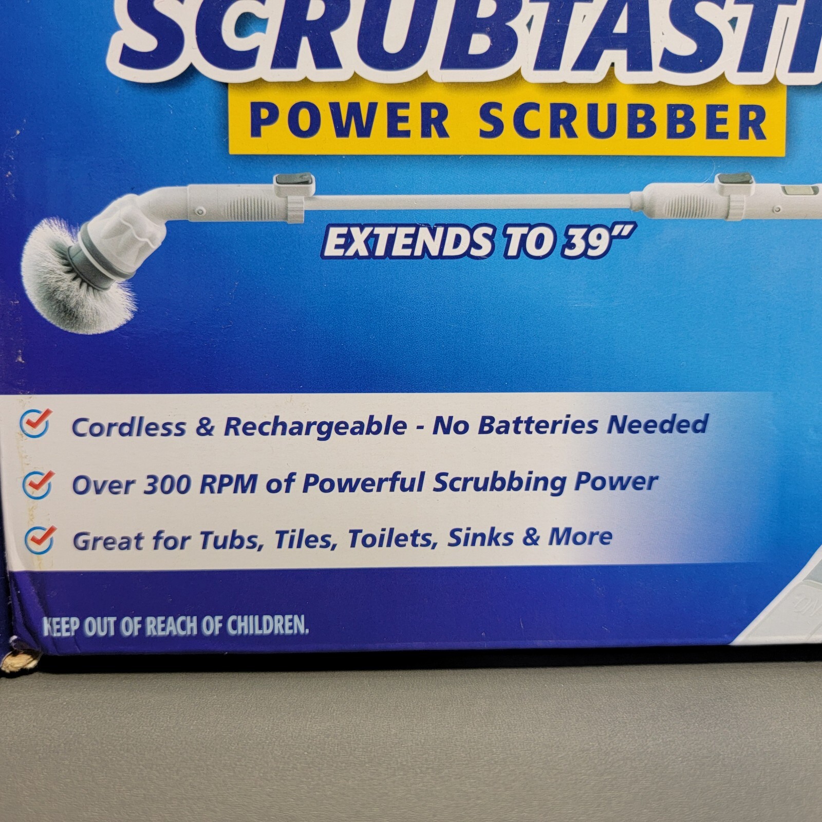 Clorox Deluxe Scrubtastic Power Scrubber 39″ Reach 3 Brush Heads Rechargeable