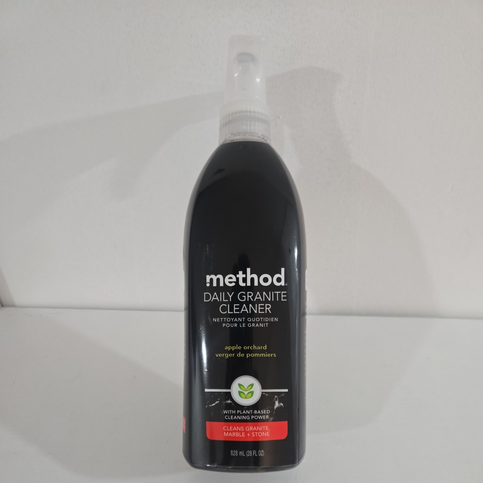Method Daily Granite Cleaner Apple Orchard Scent 28oz Spray Bottle.