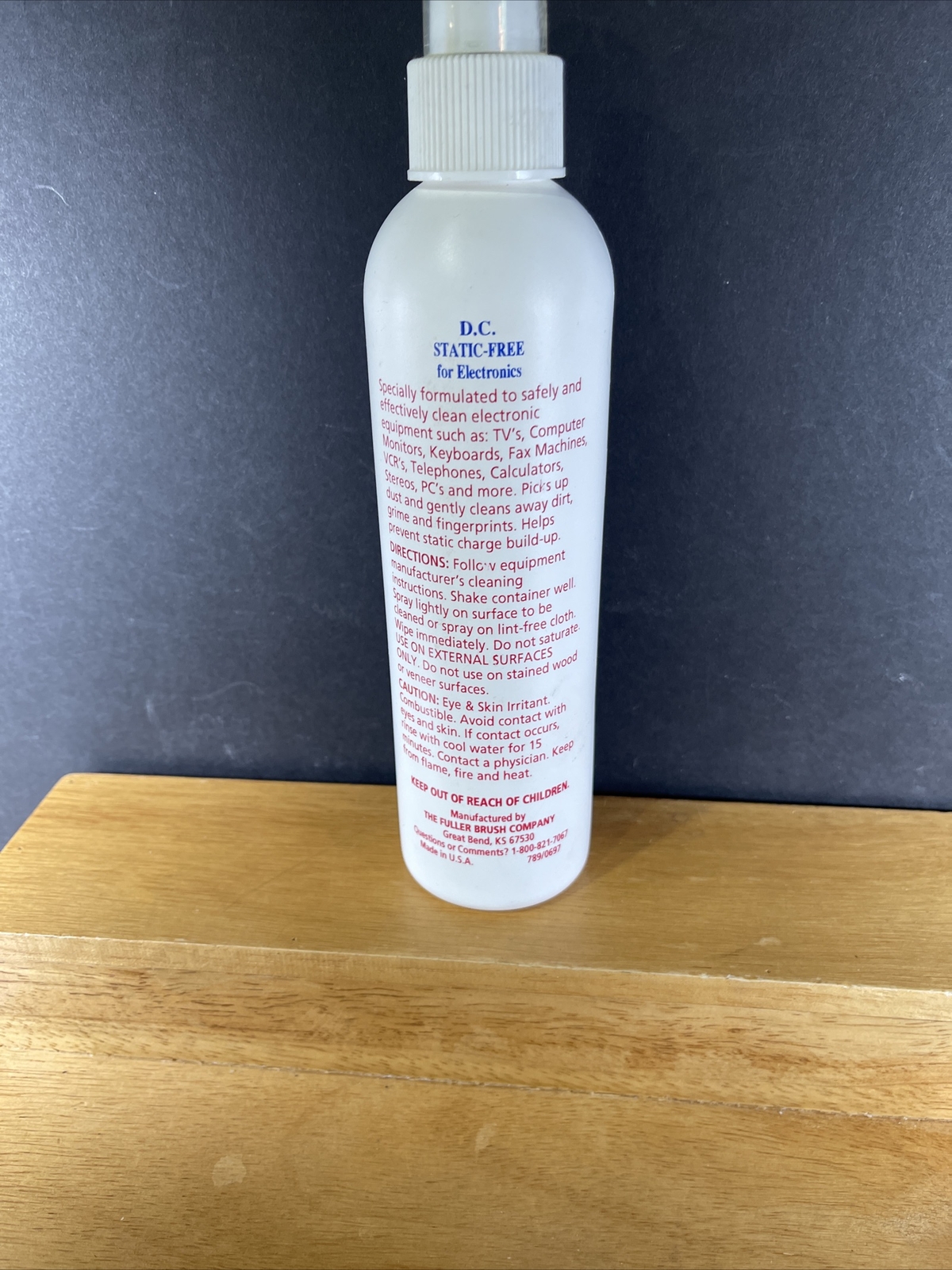 Fuller Brush Company 8oz D.C. Static-Free Cleaner Electronics Dusts and Cleans