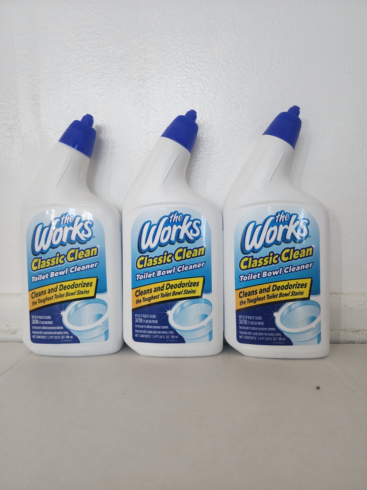 The Works Classic Clean Toilet Bowl Cleaner Cleans & Deodorizes, 3 x 24 fl oz