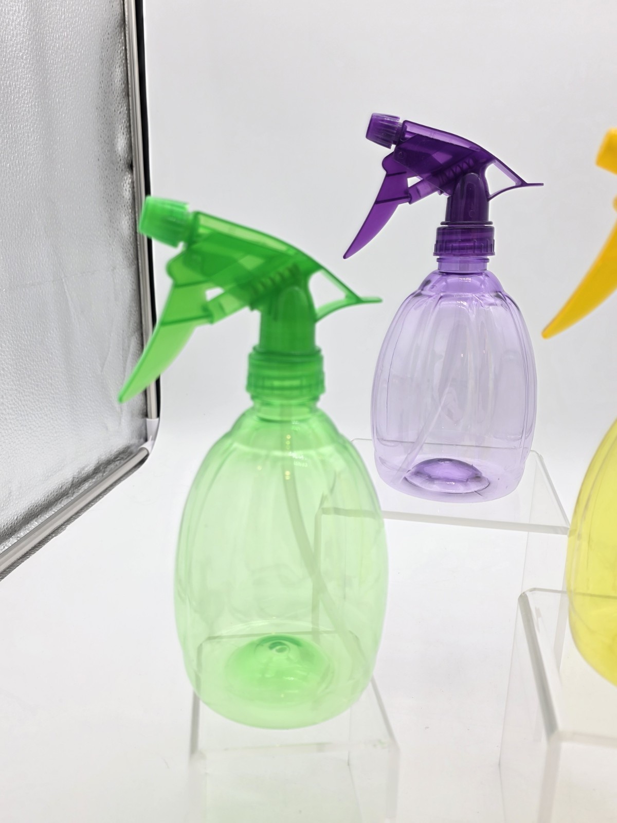 Set Of 3 – 17 oz Spray Bottles: Purple, Green, & Yellow, Pre Owned