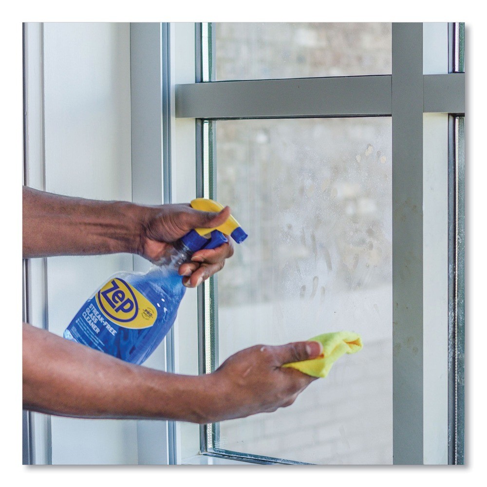 Zep Commercial ZU112032CT 32 oz. Streak-Free Glass Cleaner Pleasant (12/CT) New