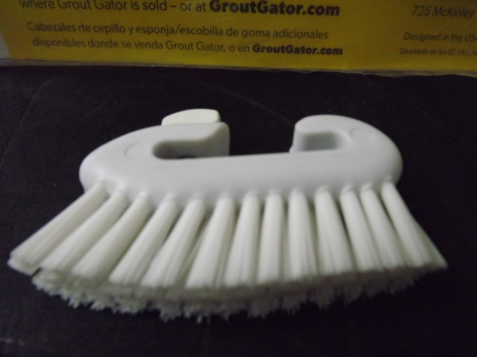 NEW Grout Gator Cleaning Brush Tub Tile Mildew PROFESSIONAL PLUS Extra Head
