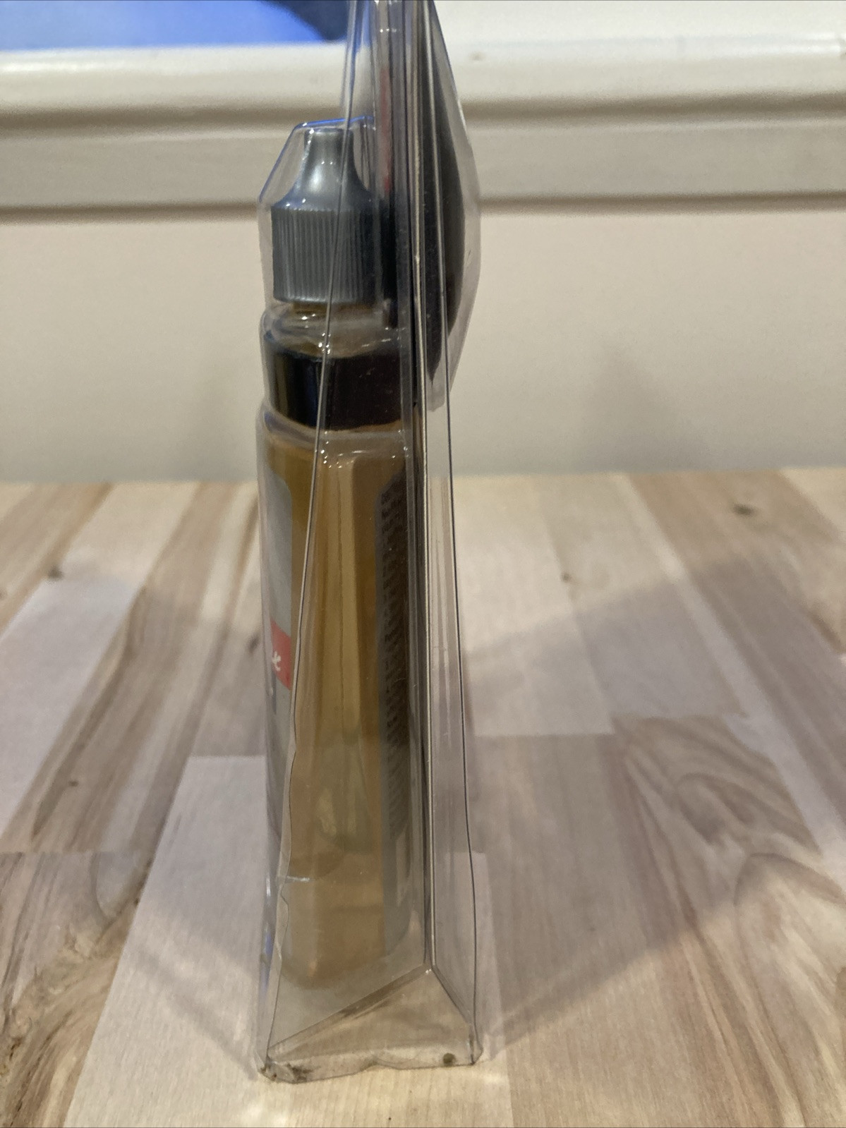 Un-Du Candle Wax Remover With easy to use attached Tool Crayon