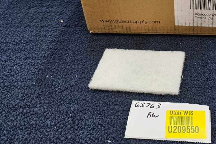 (QTY 160) GuestSupply 0020404 Light Duty Scour Pad, 3X5 White