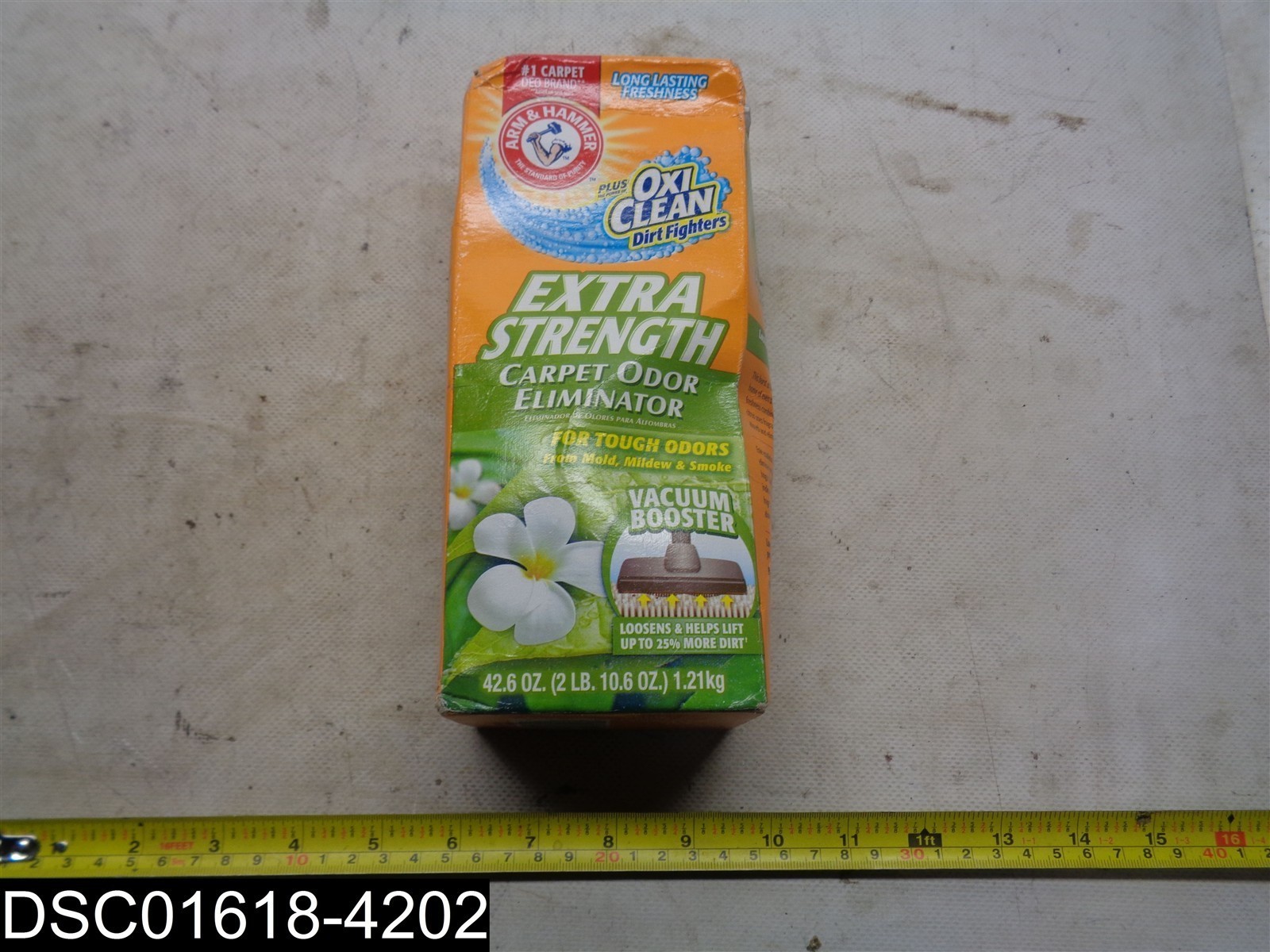 42.6 OZ Arm&Hammer Oxi Clean Extra Strength Carpet Odor Eliminator 033200000686