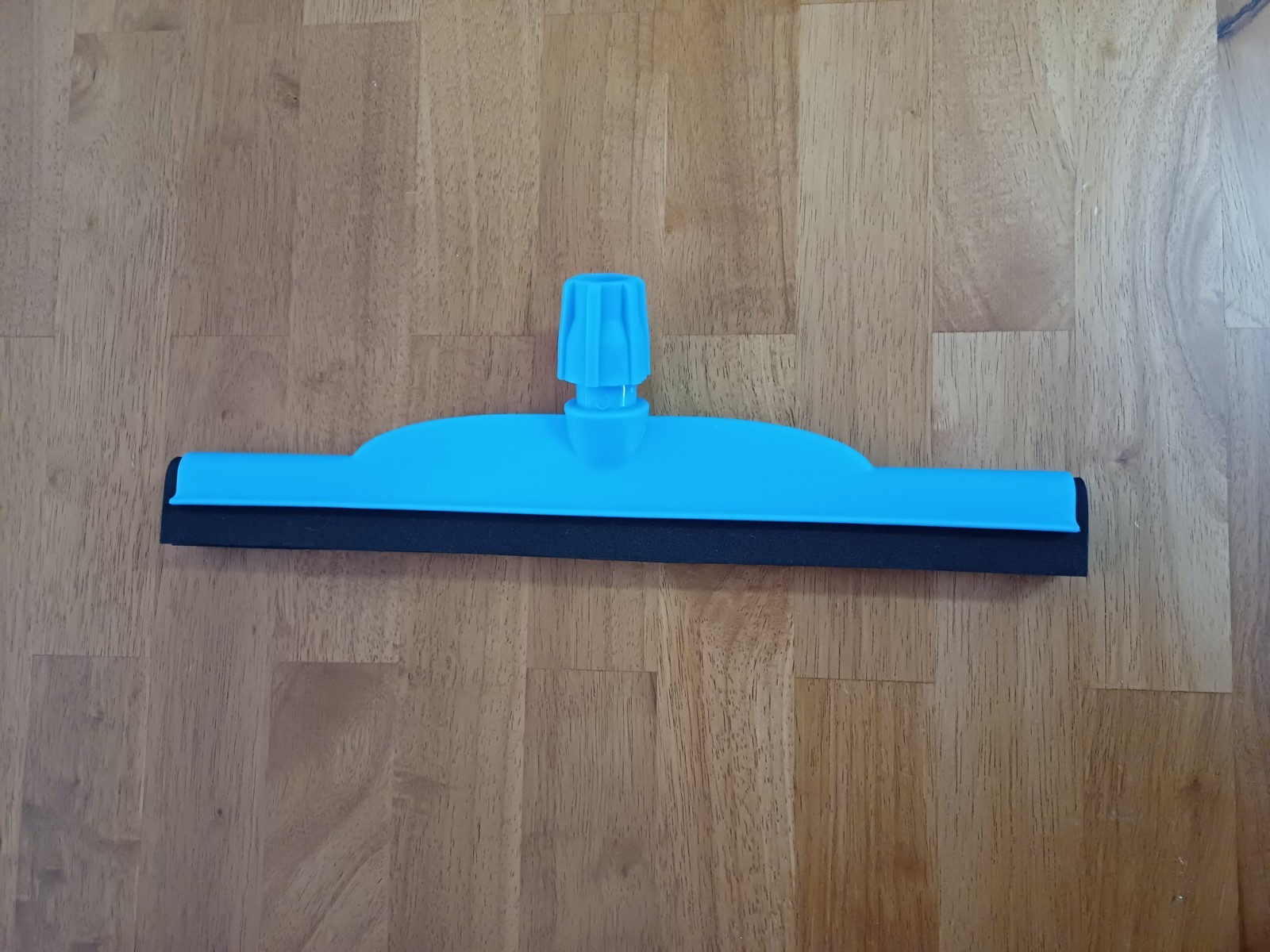 Heavy-Duty 17″ Floor Squeegee + 59″ Telescopic Long Handle For Thorough Cleaning