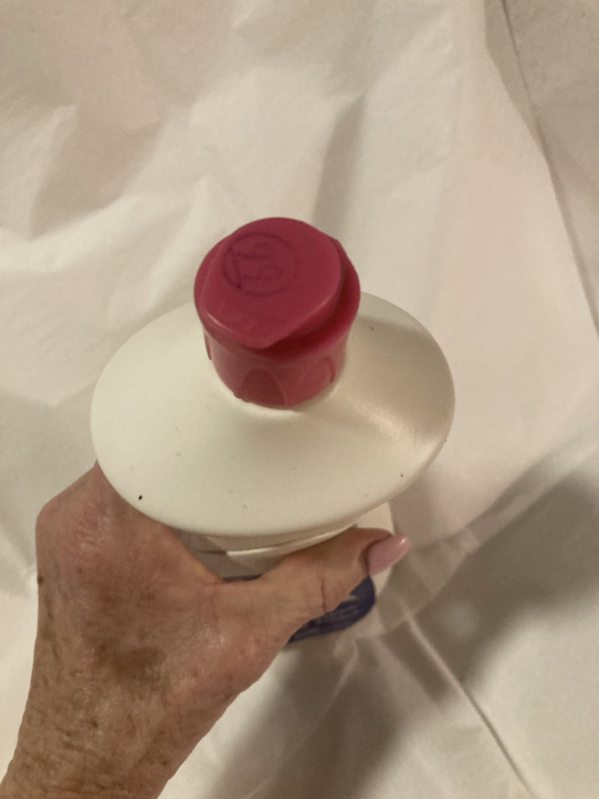 Vtg LUXUnused 1980’s Lever LUX Dishwashing Liquid Dish Detergent 32 Ounces Prop!