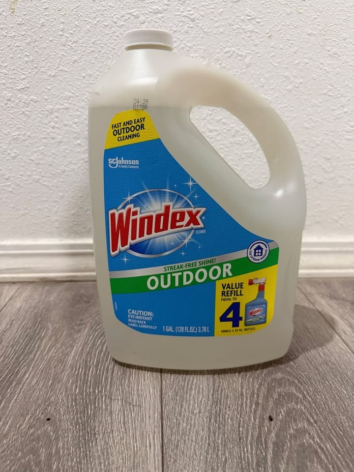 Windex Outdoor Glass Cleaner Refill 128 oz | 1 Gallon Bottle | Streak‑Free Formu